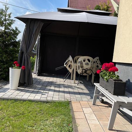 Mieszkanie Na Osiedlu Siedemsetlecia يونيجوو المظهر الخارجي الصورة